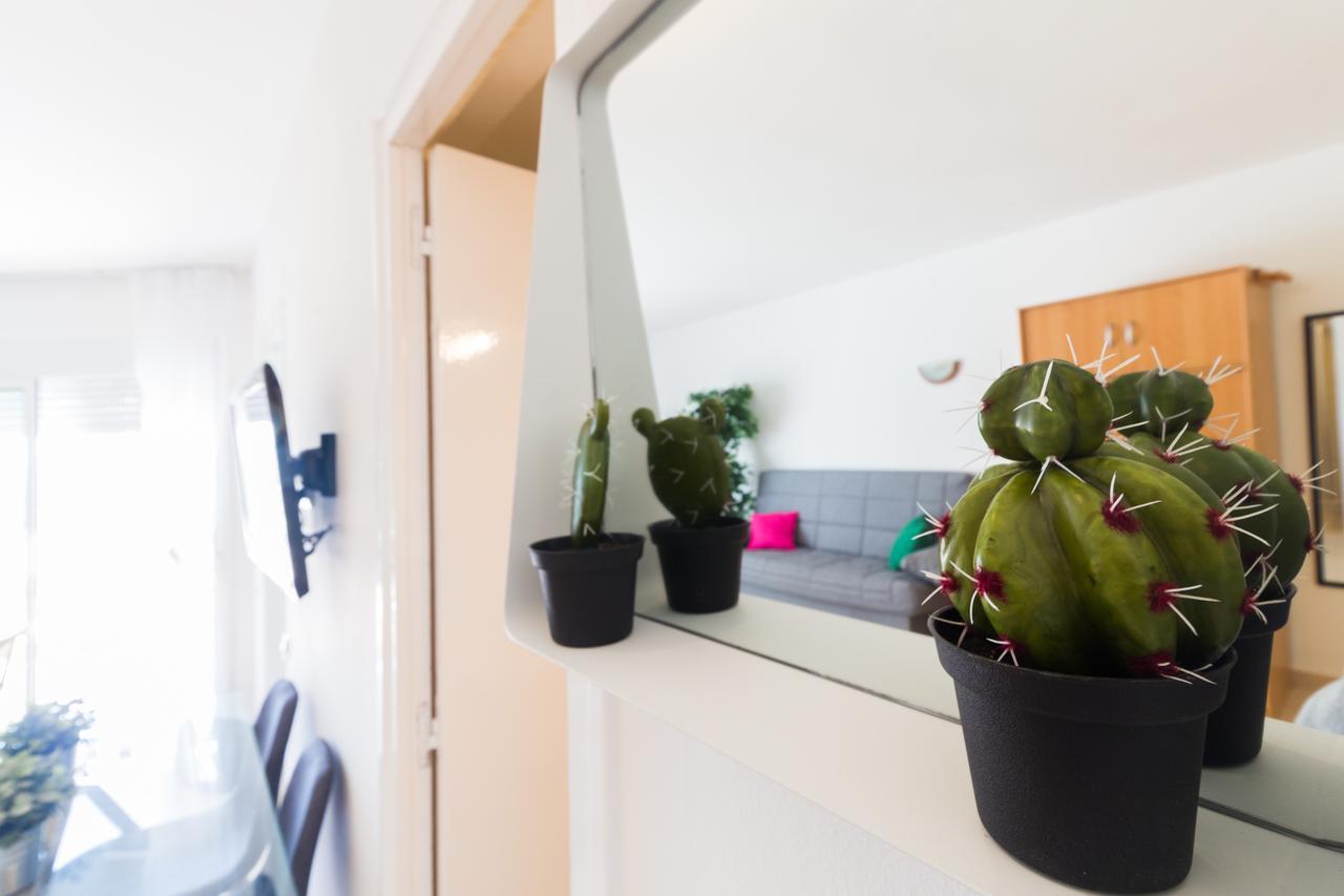 Aries Luxe Iberplaya Apartment Салоу Екстериор снимка