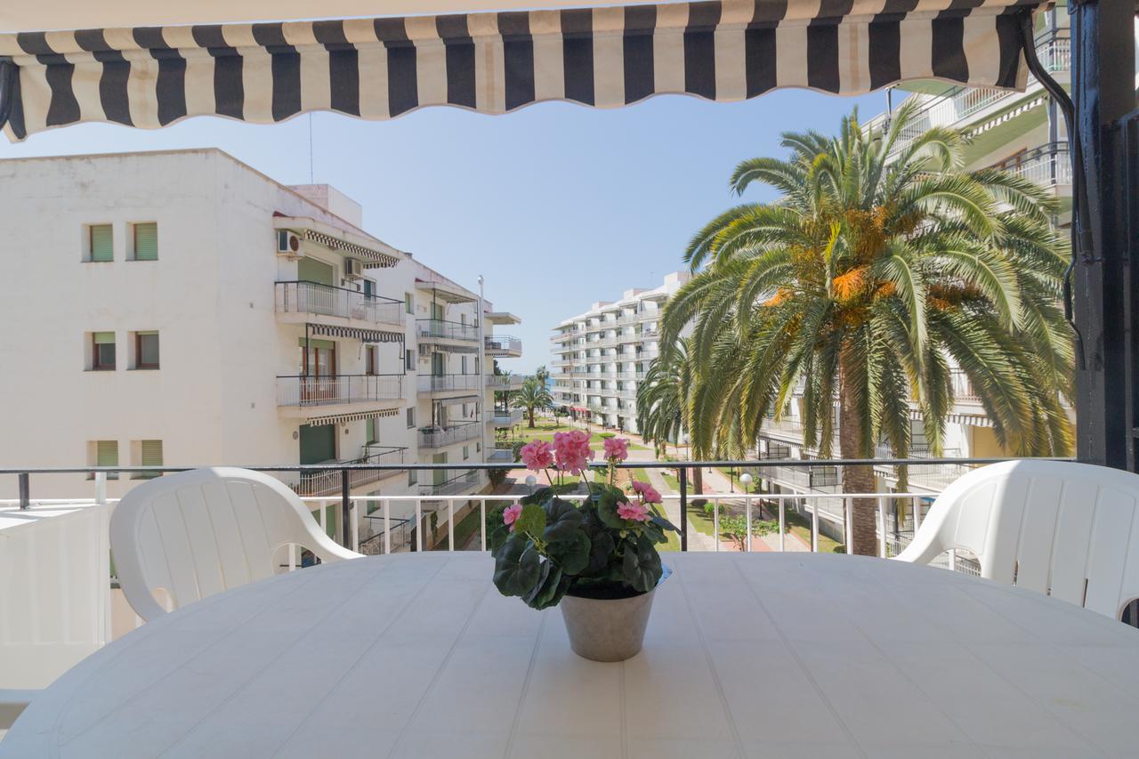 Aries Luxe Iberplaya Apartment Салоу Екстериор снимка