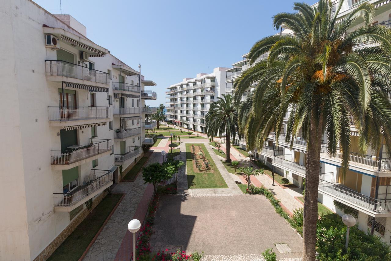 Aries Luxe Iberplaya Apartment Салоу Екстериор снимка